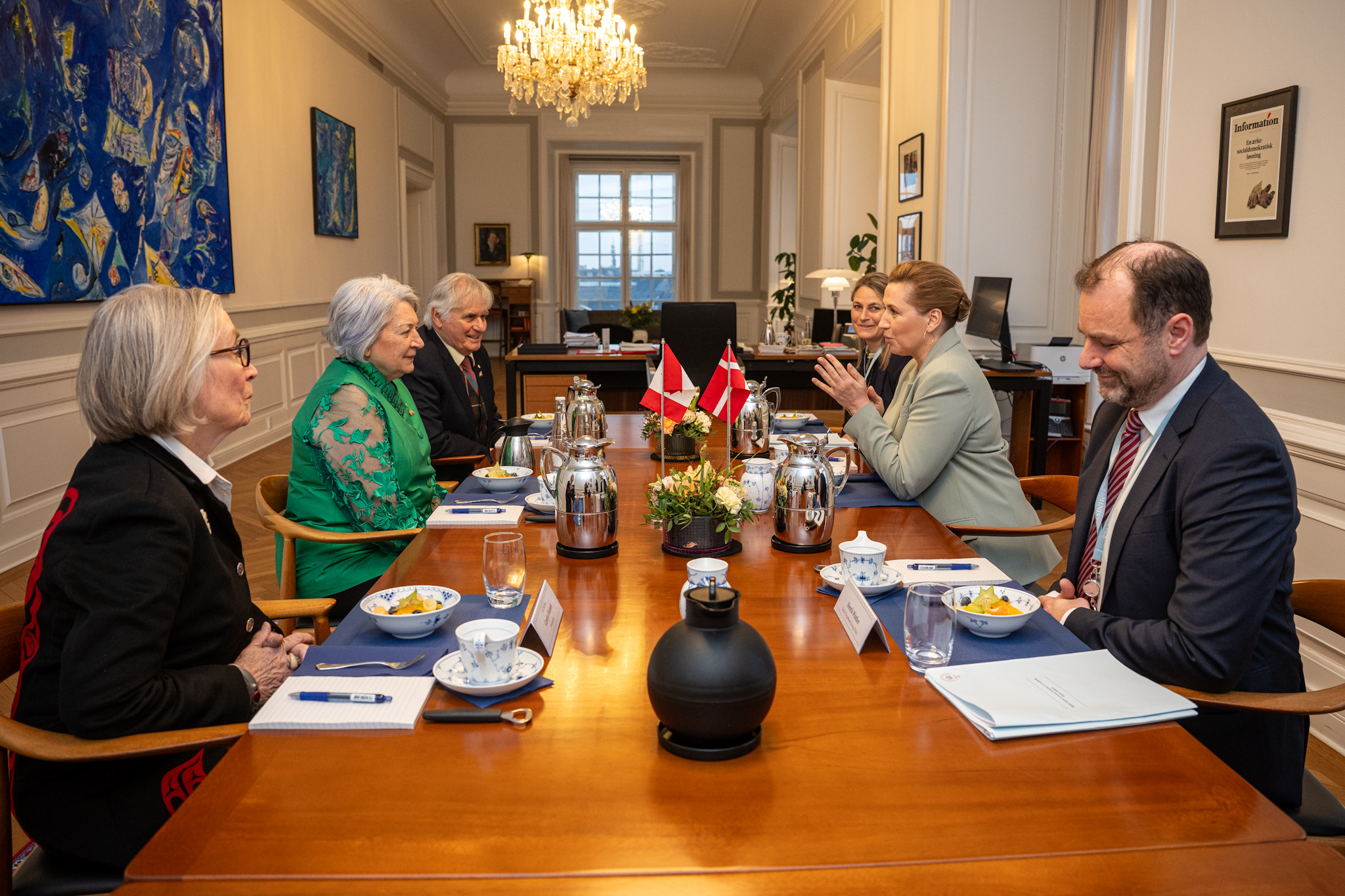 Left to right: Ambassador Carolyn Bennett, Governor General Mary Simon, Mr. Whit Fraser, Head of Department of The North Atlantic Christine Pii Hansen, Prime Minister Mette Frederiksen and Head of Department of Foreign policy Henrik Winther.