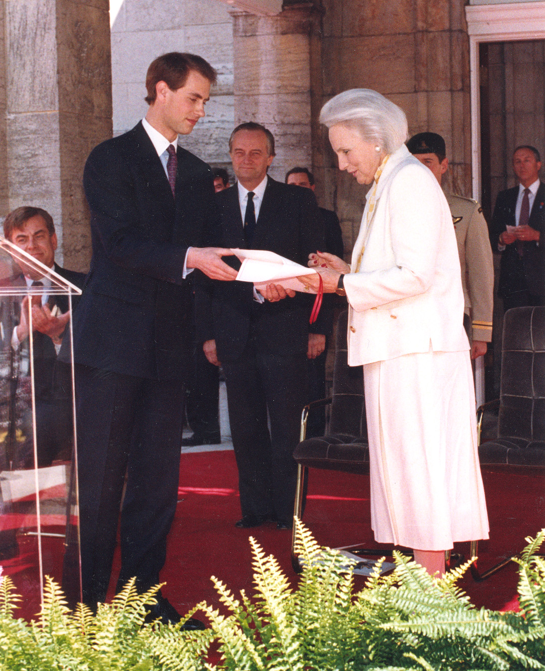 Governor General Jeanne Sauvé receiving the Royal Letters Patent from His Royal Highness the Prince Edward at Rideau Hall on June 4, 1988