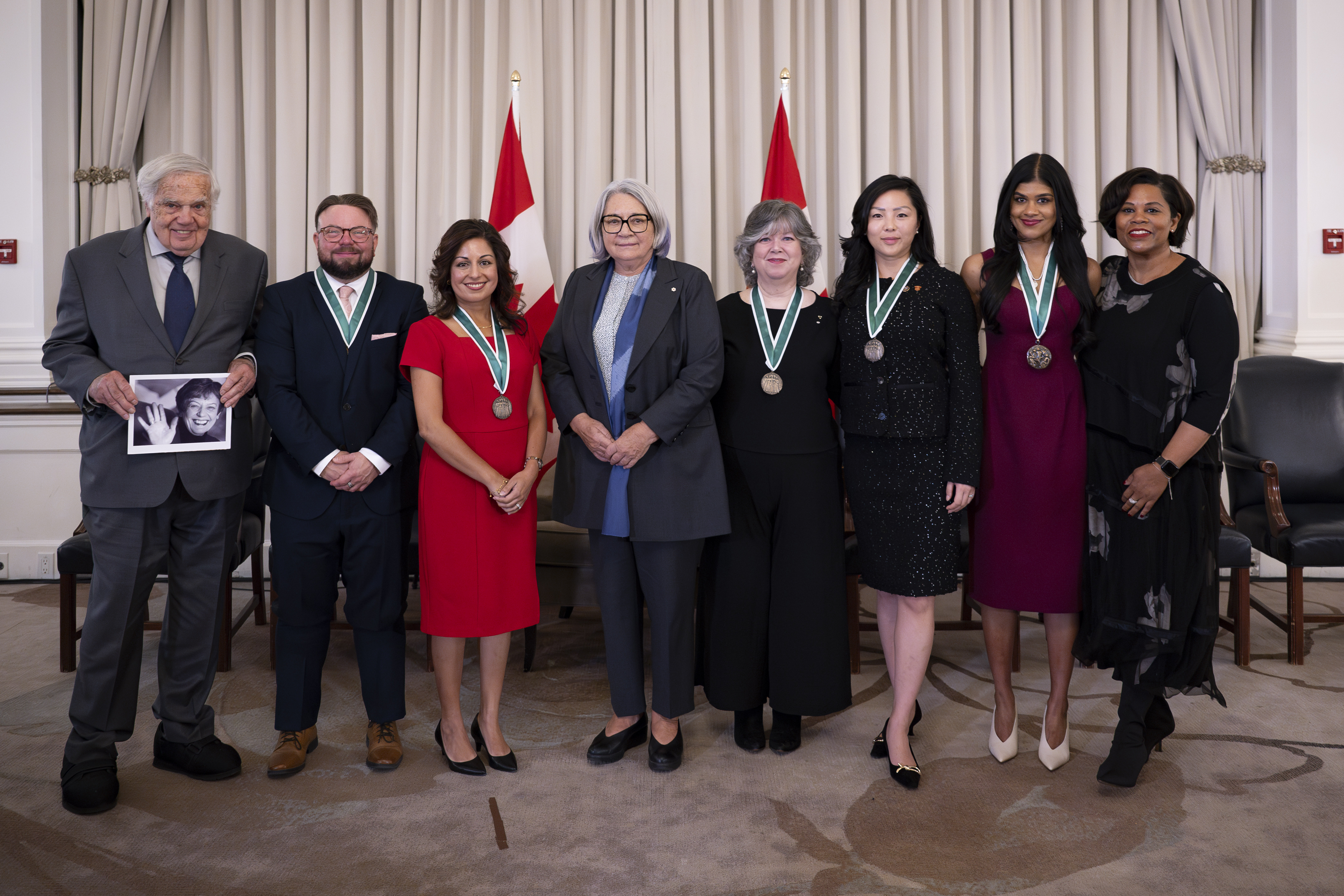 Governor General Mary Simon posing with award recipients.