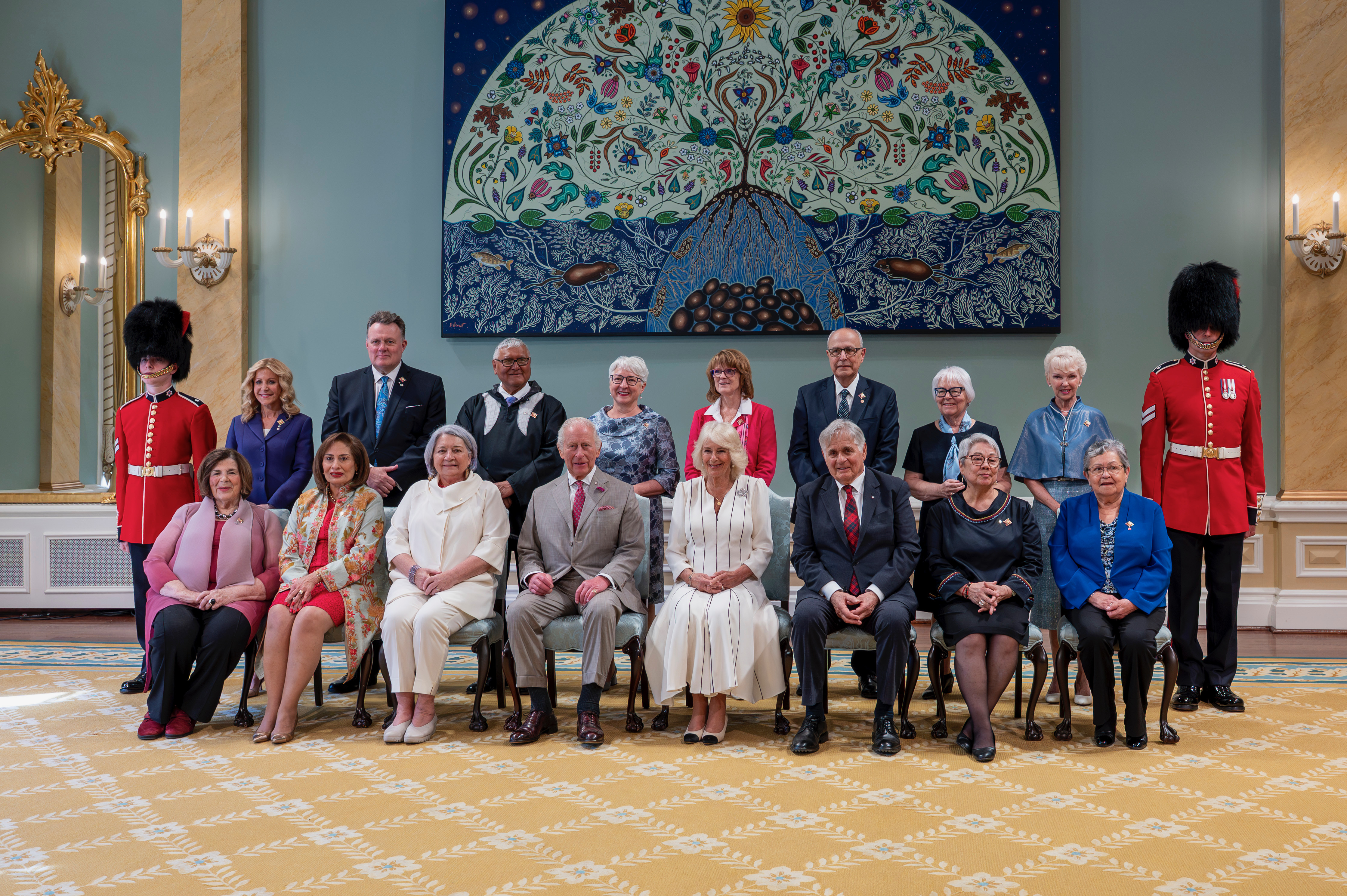 Group photo of Their Majesties along with Their Excellencies and viceregal representatives.