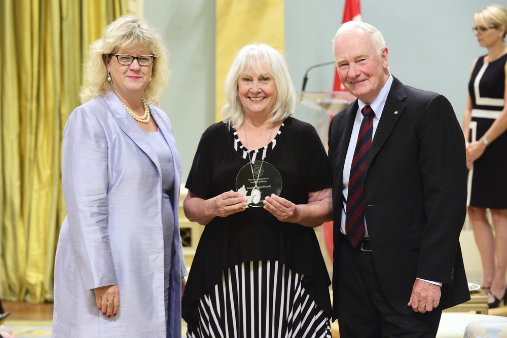 2015-public-service-award-of-excellence-the-governor-general-of-canada