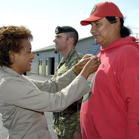 Visite de la gouverneure générale dans des communautés isolées de la Nation nishnawbe-aski