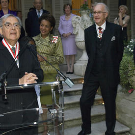 Rencontres à Paris et investiture spéciale au sein de l'Ordre du Canada le 7 mai 2008