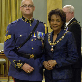 Cérémonie d'investiture de l'Ordre du mérite des corps policiers