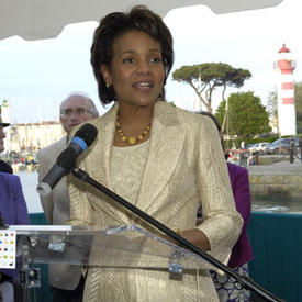 Presentation of the Grand Livre de Champlain and farewell to the crews of the Grande Traversée flotilla