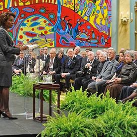 Passionnés d’armoiries de tous âges à Rideau Hall