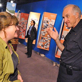 Vernissage and visit to the exhibit, Mariage entre le frêne et le bouleau, at the Native Museum of Mashteuiatsh