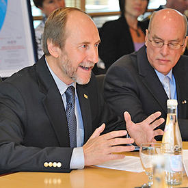 Discussion at the Centre d’études nordiques at Université Laval