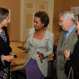 Rencontre entre la gouverneure générale et madame Ingrid Betancourt à Rideau Hall