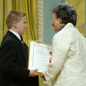 Prix du Gouverneur général pour l'entraide - dixième anniversaire