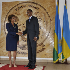 VISITE D'ÉTAT AU RWANDA - Accueil et déclaration conjointe
