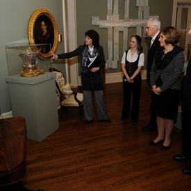 Vernissage d'une l'exposition sur la Collection de la Couronne