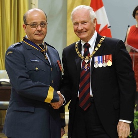 Cérémonie d'investiture de l'Ordre du mérite militaire