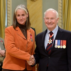 Remise de Décorations pour actes de bravoure