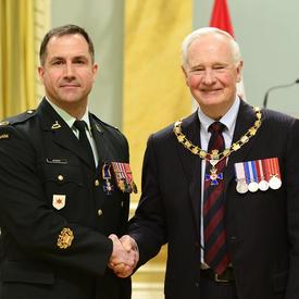 Cérémonie d’investiture de l’Ordre du mérite militaire