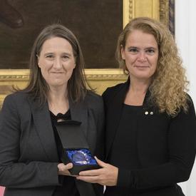 Le prix Connexion a été attribué à l’une des expertes les plus réputées au monde dans le domaine de la justice réparatrice, Jennifer Llewellyn, de la Dalhousie University.