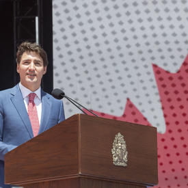 Le premier ministre a prononcé une allocution au spectacle du midi de la fête du Canada sur la Colline du Parlement.