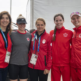 The Governor General met with the Canadian athletes in the modern pentathlon after the competition. 