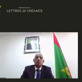 Un écran partagé de la gouverneure générale Mary Simon et Son Excellence Sidi Mohamed Laghdaf, Ambassadeur de la République islamique de Mauritanie.