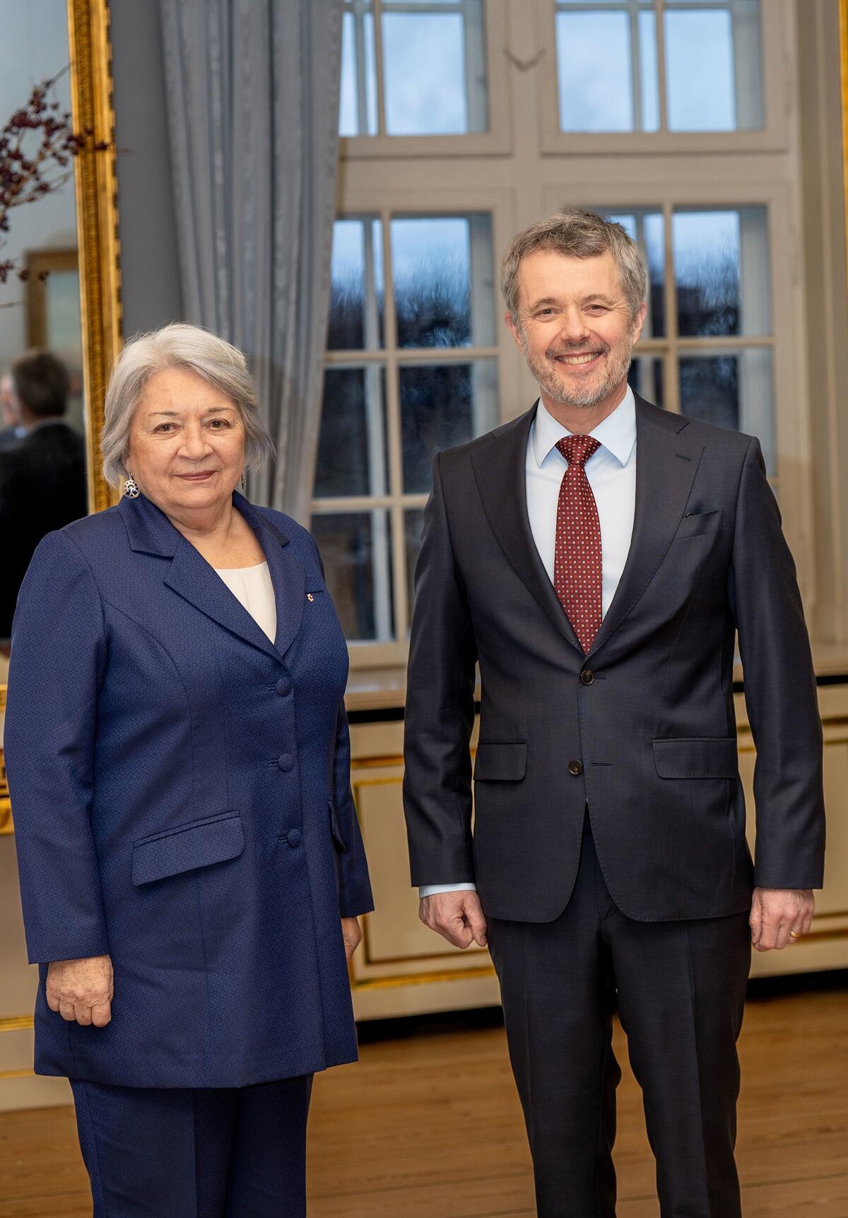 Governor General Mary Simon standing next to His Majesty King Frederik X in Copenhagen. Credit: Kongehuset
