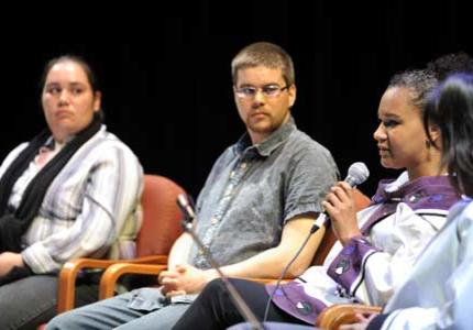 VISITE DANS LE NORD CANADIEN - Dialogue jeunesse à Kuujjuaq, Québec